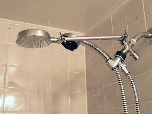 Hvordan du installerer en vann effektiv dusjhode. Trinn for trinn installasjon.
